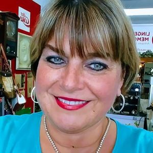 Meet your Posher, Dawn